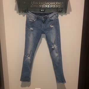 Vigoss lightwash distressed jeans